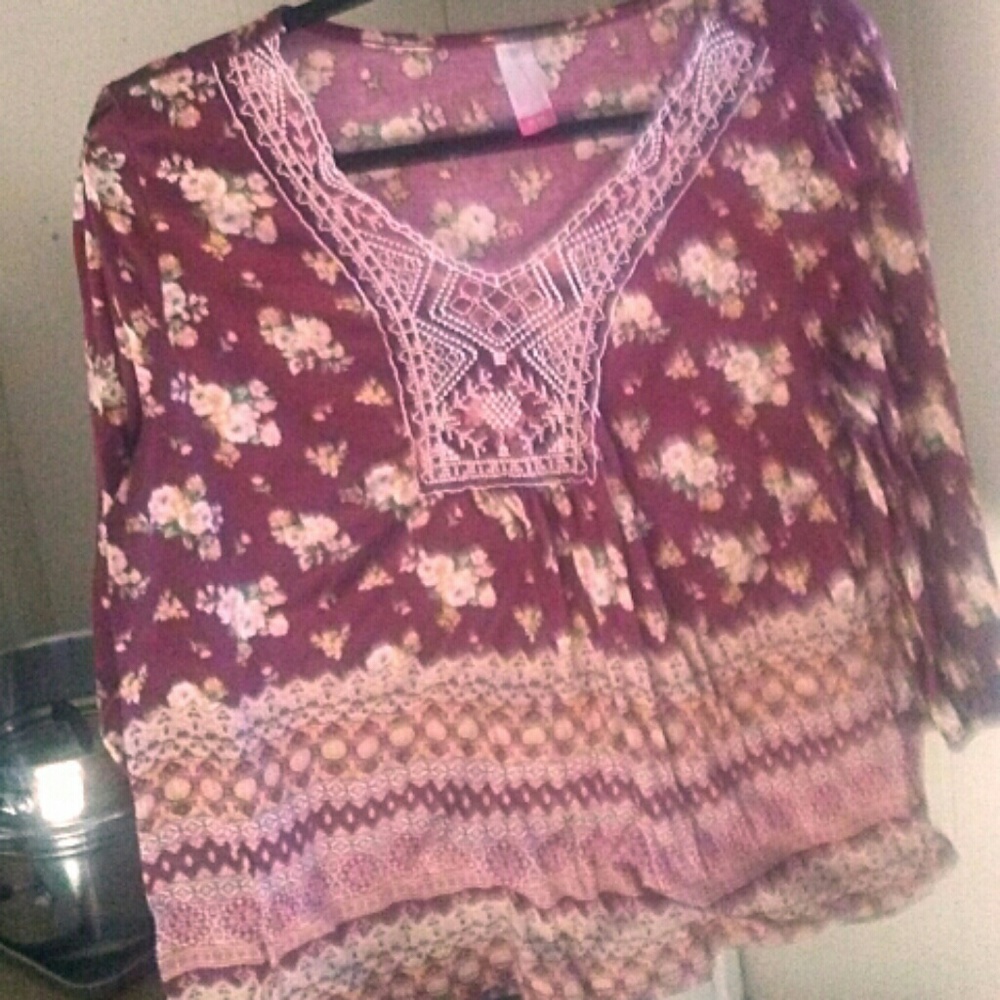 Maroon with Print V-neck blouse